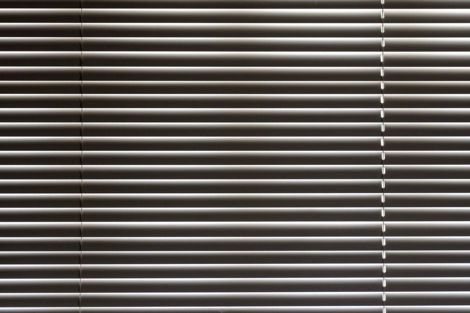 Store intégré au vitrage, que faire quand il tombe en panne